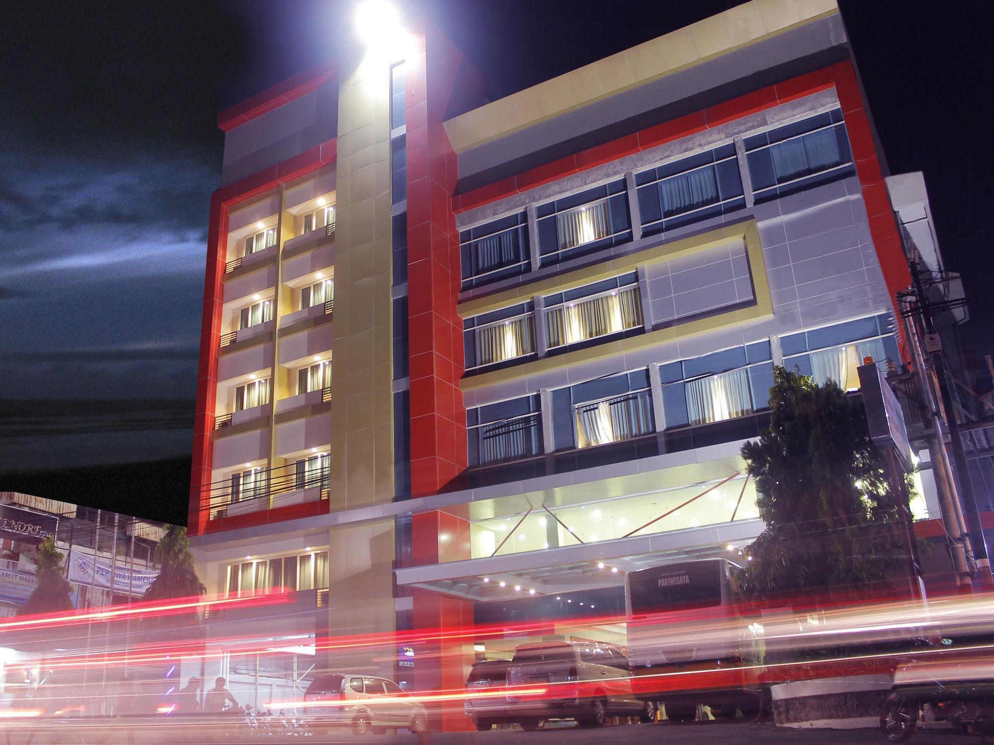 Yello Hotel Samarinda Exteriör bild